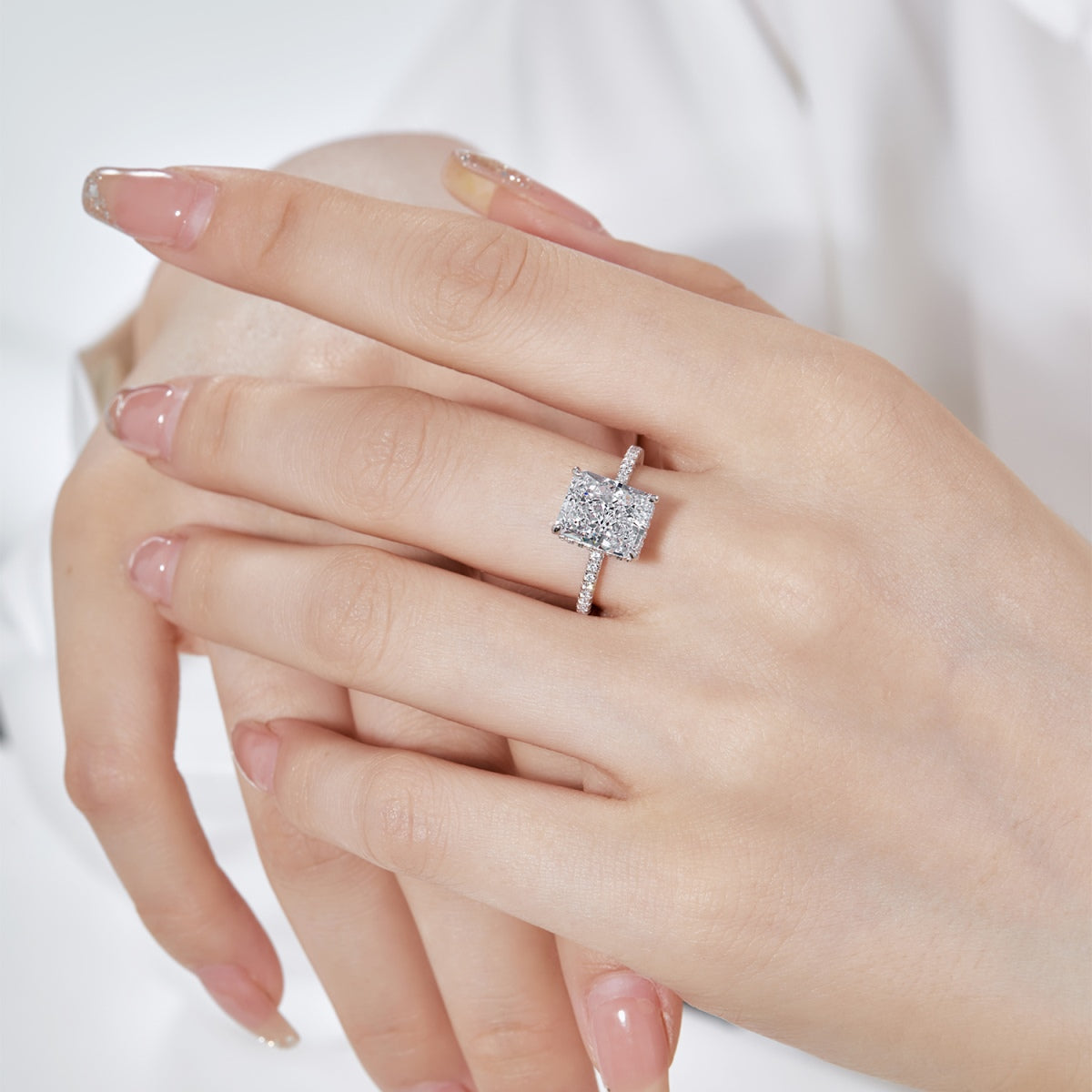 [Solara Jewelry ]4.0 Carat Luxurious Engagement Ring