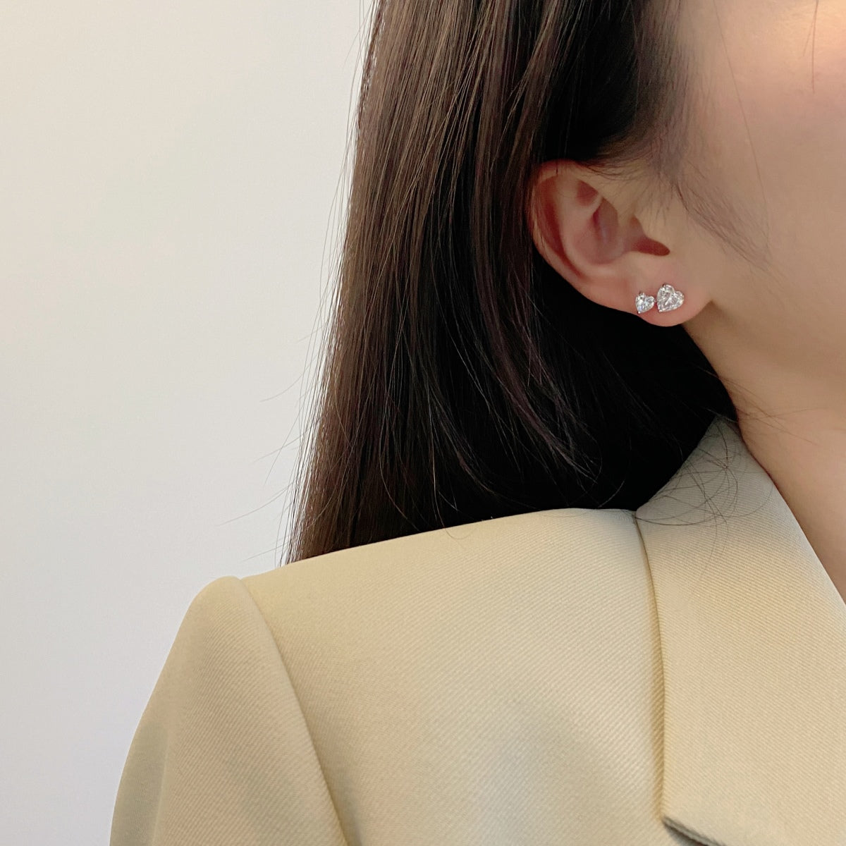 [Solara Jewelry] Ohrringe im klassischen Prinzessinnen-Stil mit doppeltem Herz