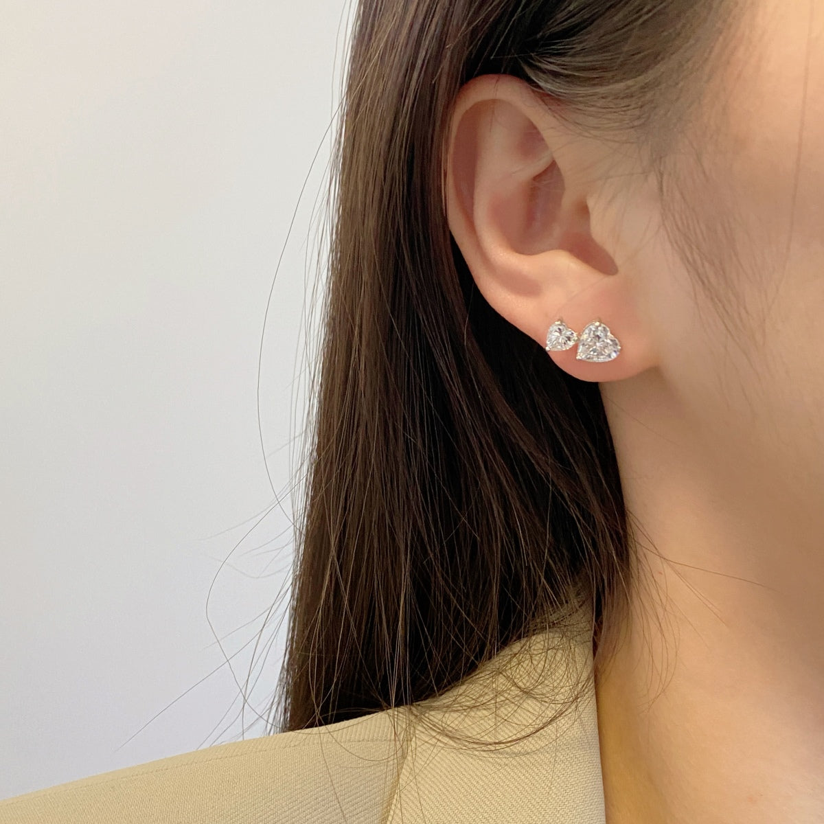 [Solara Jewelry] Ohrringe im klassischen Prinzessinnen-Stil mit doppeltem Herz