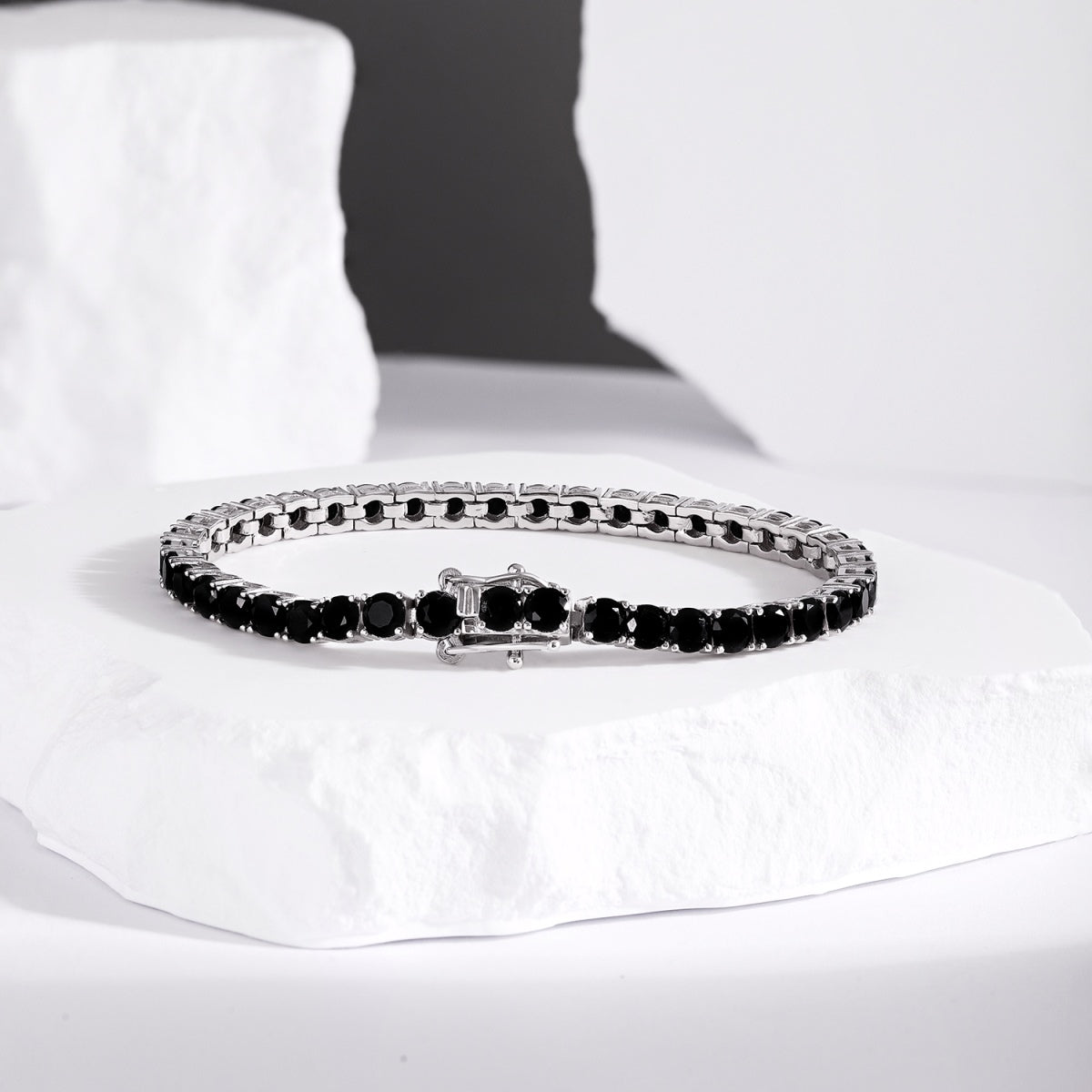 [Solara Jewelry ]輝くカラフルなラウンドカットパーティブレスレット