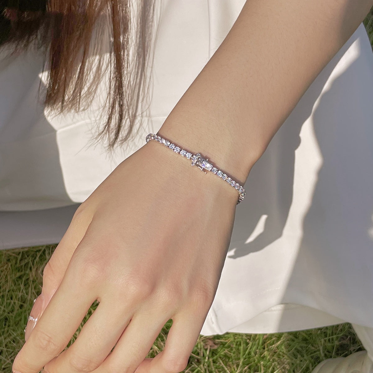 [Solara Schmuck ]Strahlendes Buntes Armband mit Rundschliff für Partys