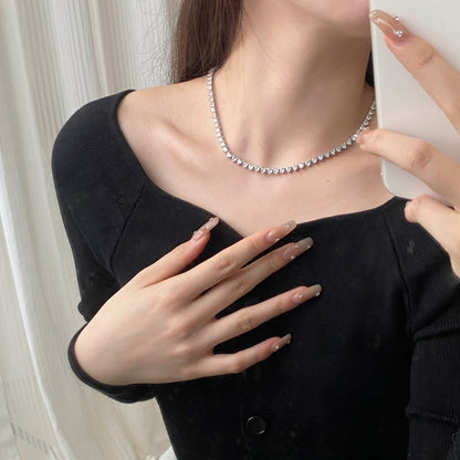 [Solara Jewelry ]Verzierte Herzausschnitt Tennis-Halskette