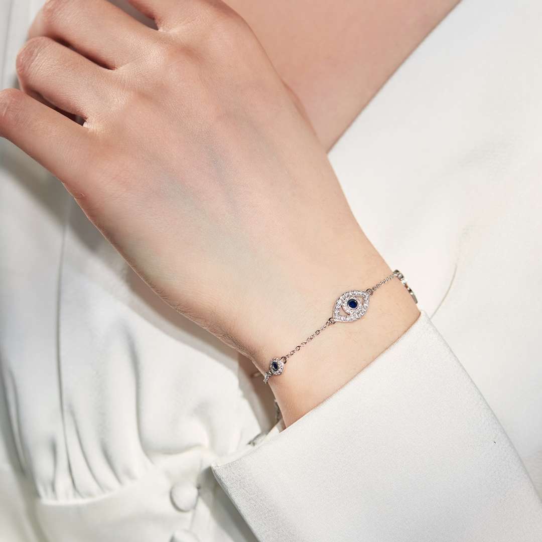 [Solara Jewelry ]可憐な目型ネックレス