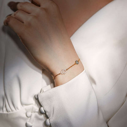 [Solara Jewelry ]ゴーストシェイプ＆ラウンドシェイプネックレス