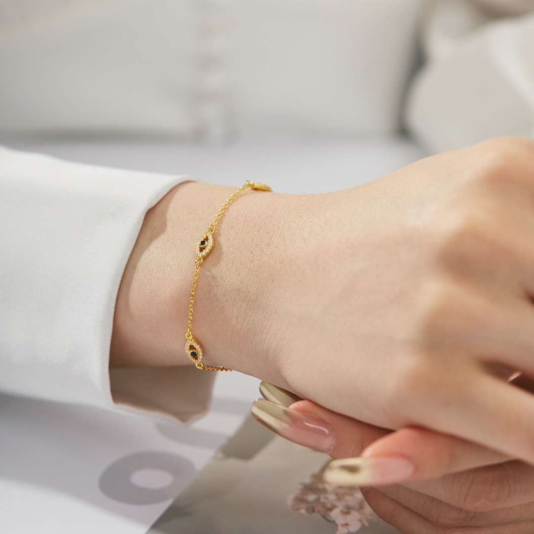 [Solara Jewelry ]イーブルアイ シェイプペンダントネックレス