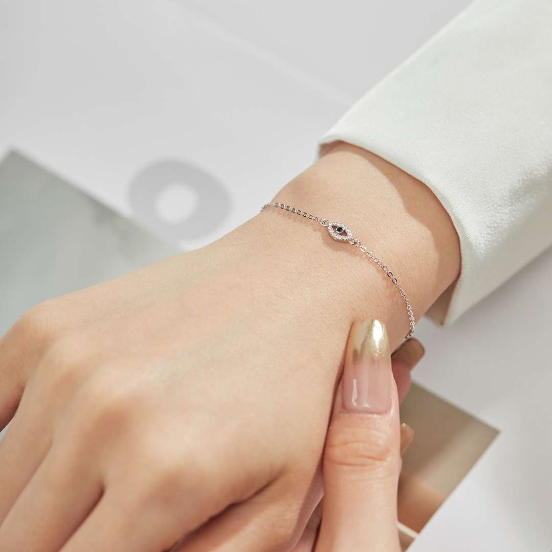 [Solara Jewelry]イーブルアイシェイプネックレス