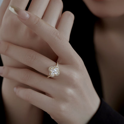 [Solara Jewelry ]Luxurious Eternity Flower Shape Banquet Ring