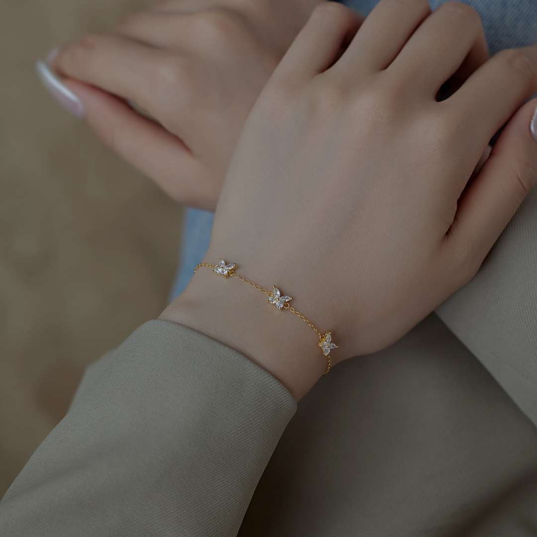 [Solara Jewelry ]ラディアントバタフライシェイプネックレス
