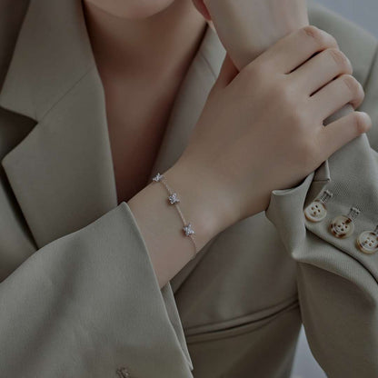 [Solara Jewelry ]ラディアントバタフライシェイプネックレス