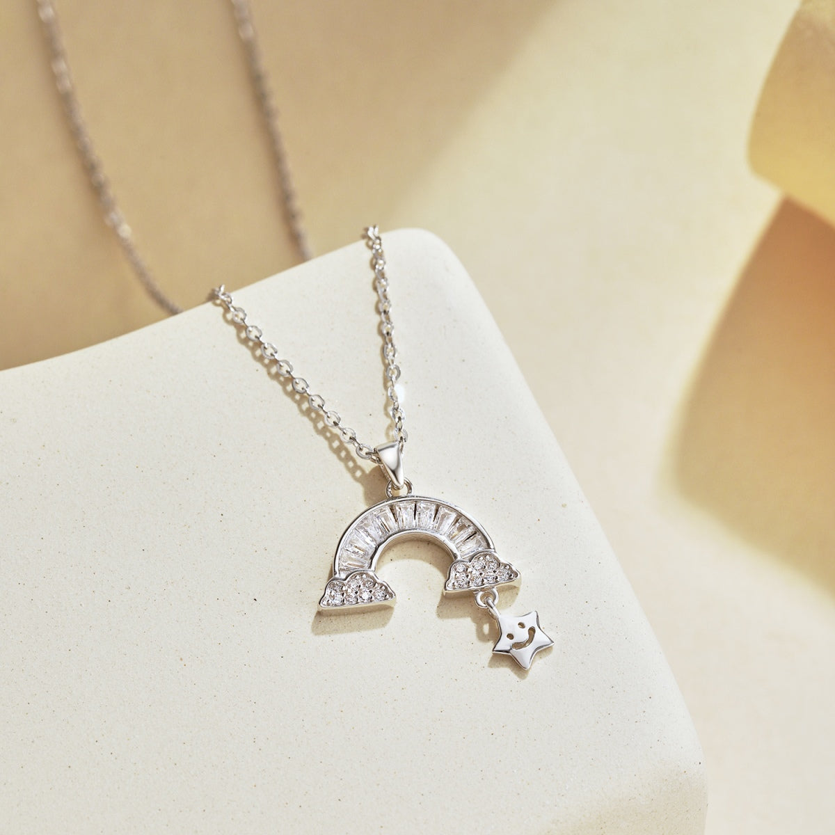 [Solara Jewelry ]ユニーク レインボースターネックレス