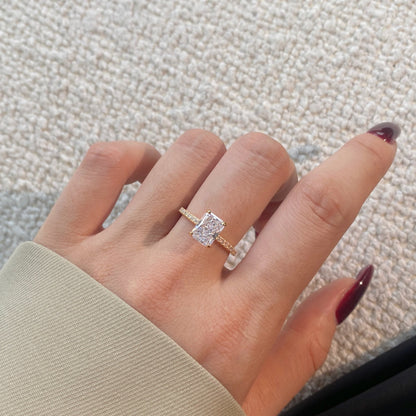 [Solara Jewelry ]2.0カラット 華やかな輝きを放つラディアントカット パーティリング