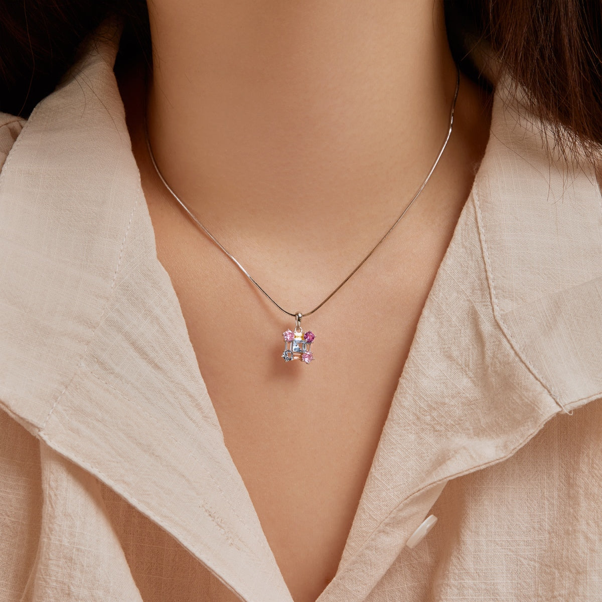 [Solara Jewelry ]ゴージャスなマルチカラーネックレス