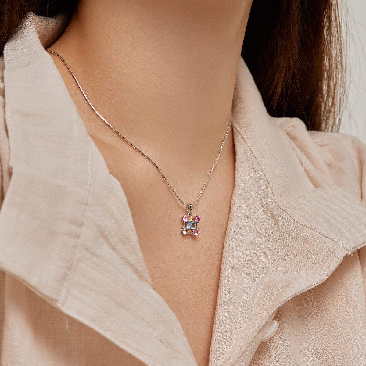 [Solara Jewelry ]ゴージャスなマルチカラーネックレス
