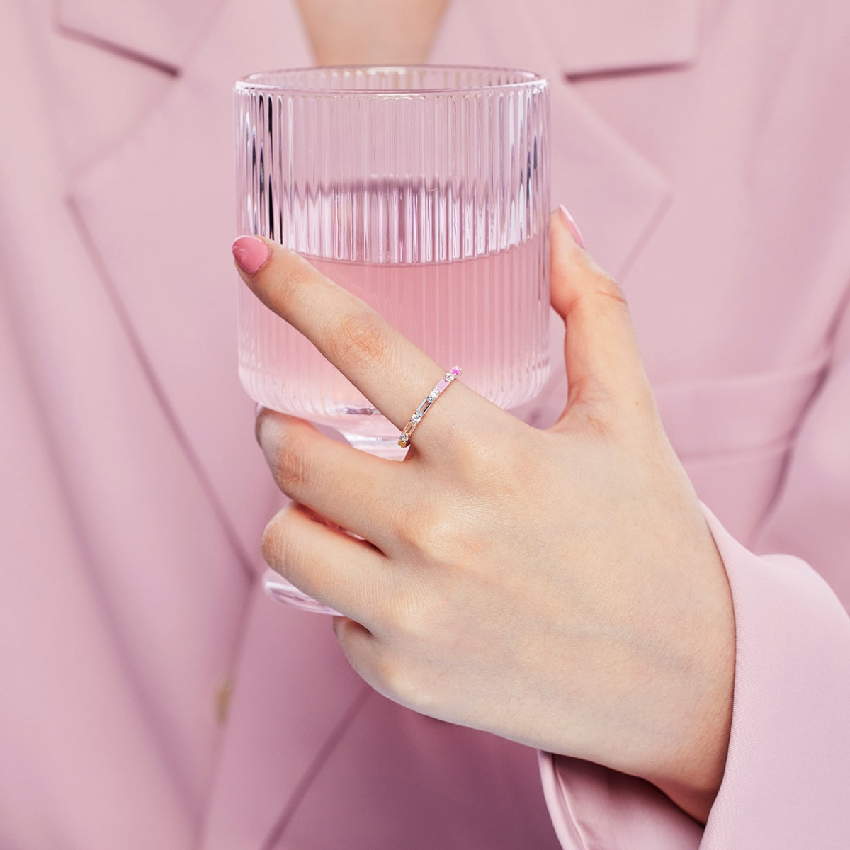 [Solara Jewelry ]Lively In Shades Elegant Radiant Cut Daily Ring