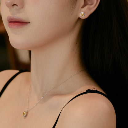 [Solara Jewelry ]繊細でユニークなオーバルカットのデイリーピアス