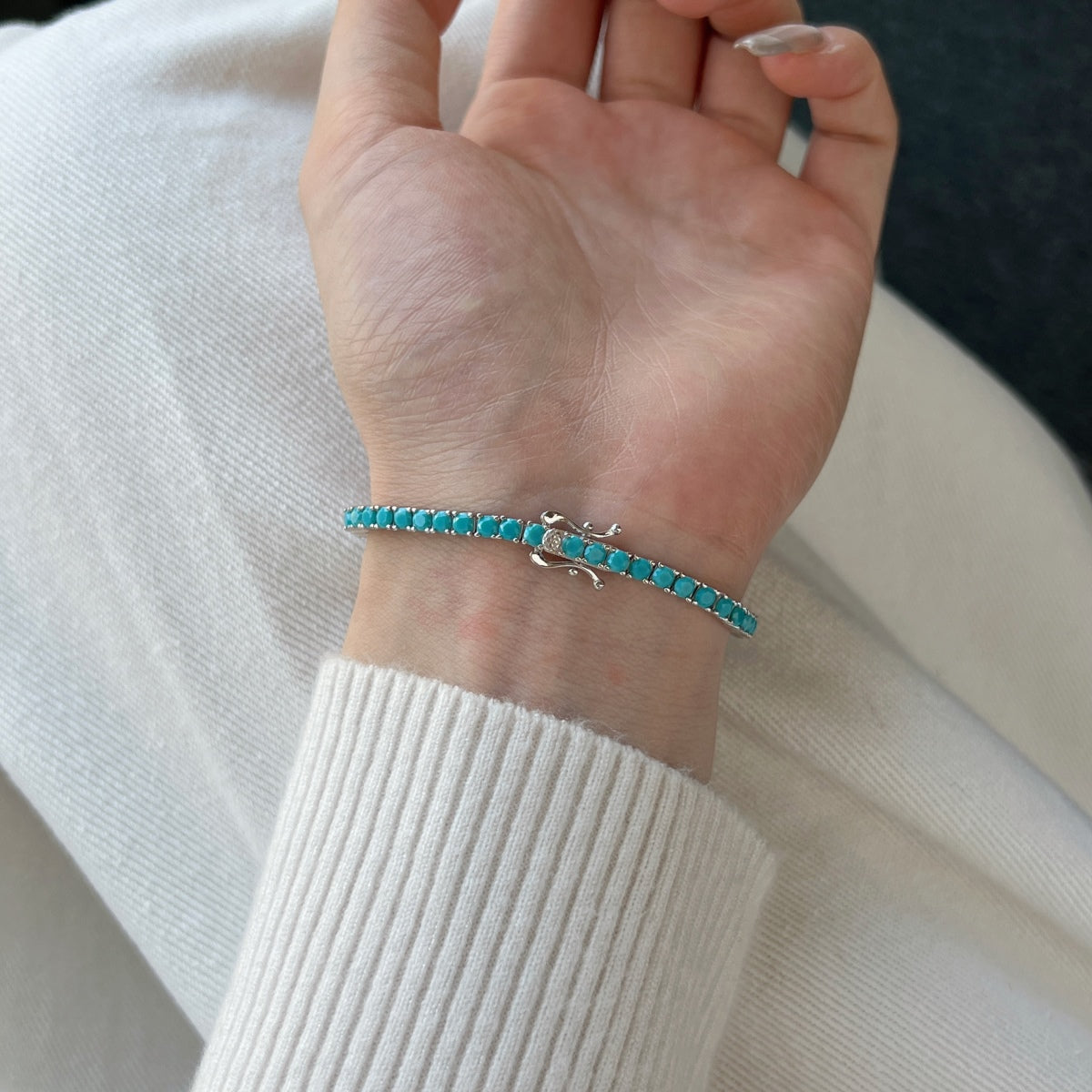 [Solara Jewelry ]可憐で魅惑的なラウンドカットテニスブレスレット
