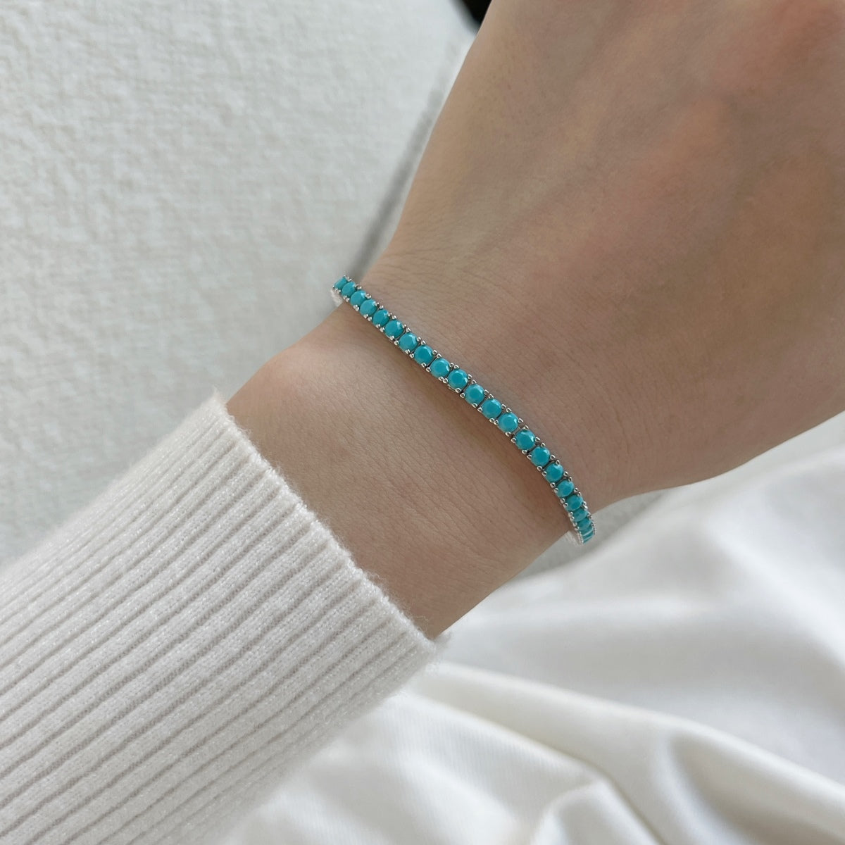 [Solara Jewelry ]可憐で魅惑的なラウンドカットテニスブレスレット