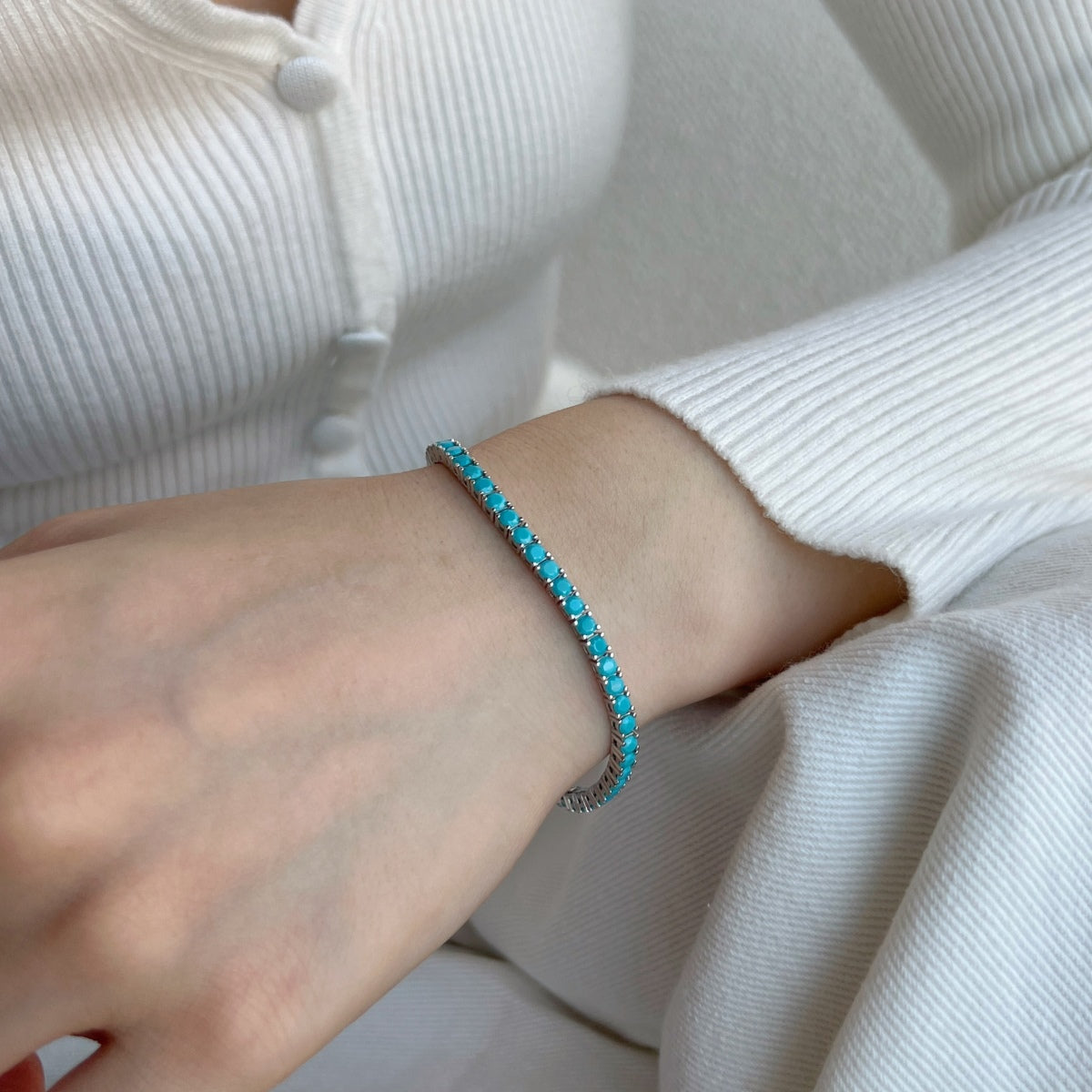 [Solara Jewelry ]可憐で魅惑的なラウンドカットテニスブレスレット