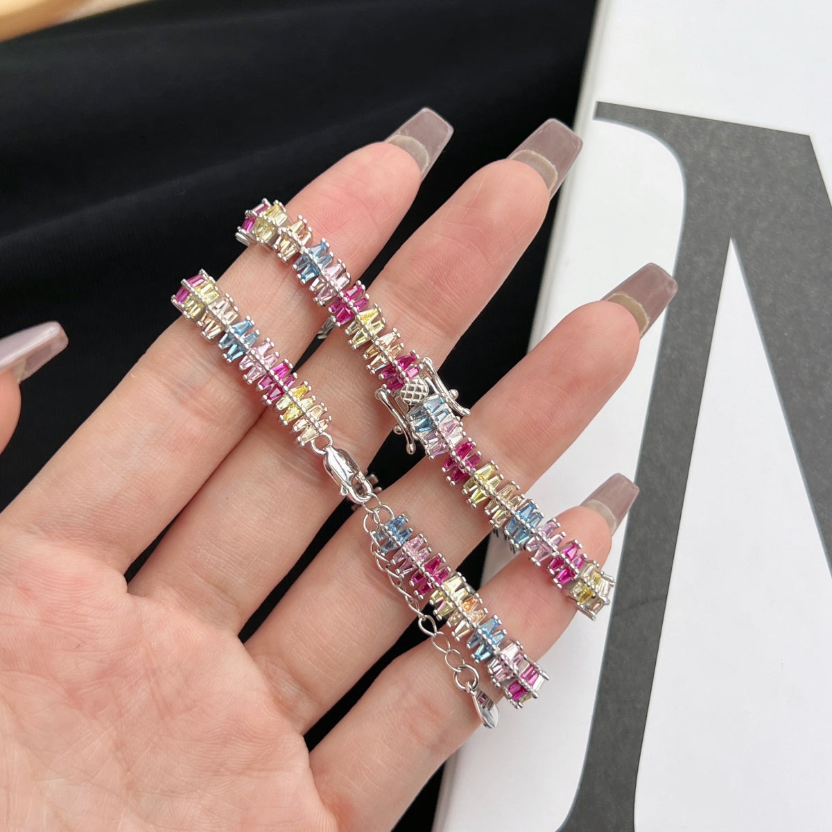 [Solara Jewelry ]Funkelndes, exquisites Partyarmband mit Facettenschliff