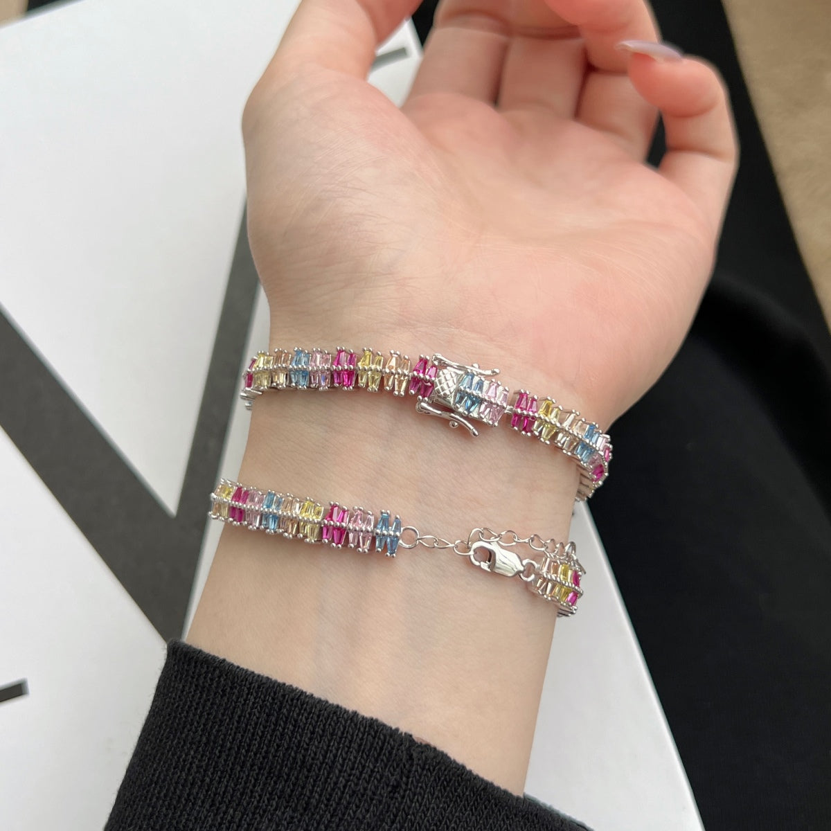 [Solara Jewelry ]Funkelndes, exquisites Partyarmband mit Facettenschliff