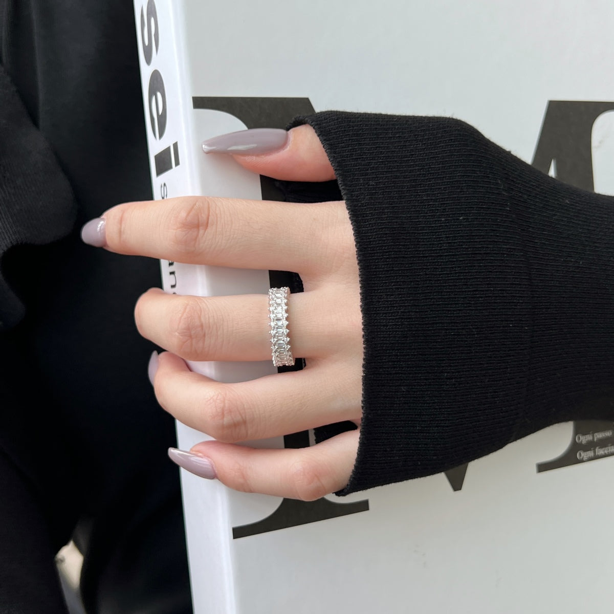 [Solara Jewelry ]Splashy Ornate Emerald Cut Cocktail Ring