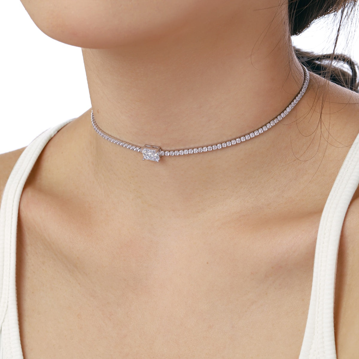 [Solara Jewelry ]2.0 Karat aufwendige Halskette mit Smaragdschliff