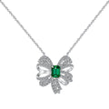 [Solara Jewelry ]ラグジュアリーなフラワーシェイプのエメラルドカットネックレス