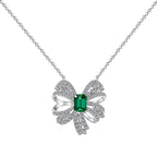 [Solara Jewelry ]ラグジュアリーなフラワーシェイプのエメラルドカットネックレス