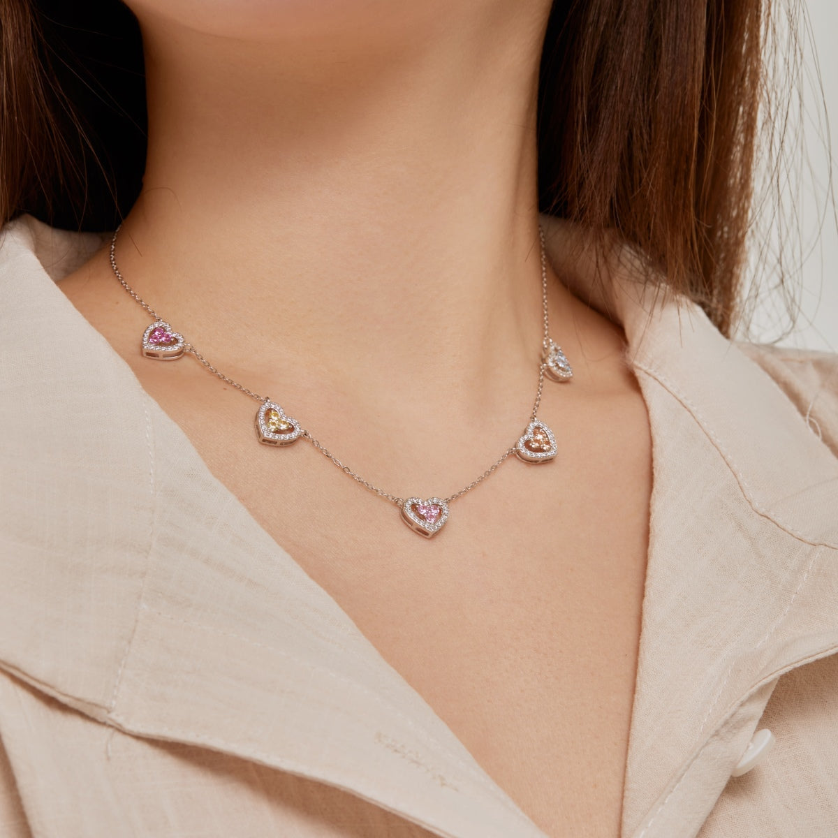 [Solara Jewelry ]煌めくファイブハートネックレス