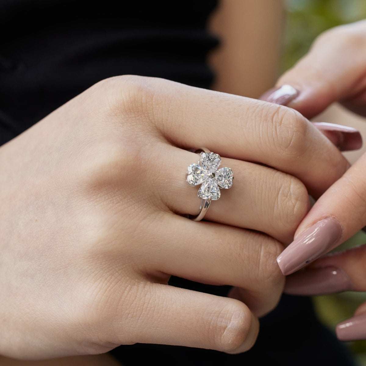 [Solara Jewelry ]Heart-shaped Four-Leaf Clover Ball Ring