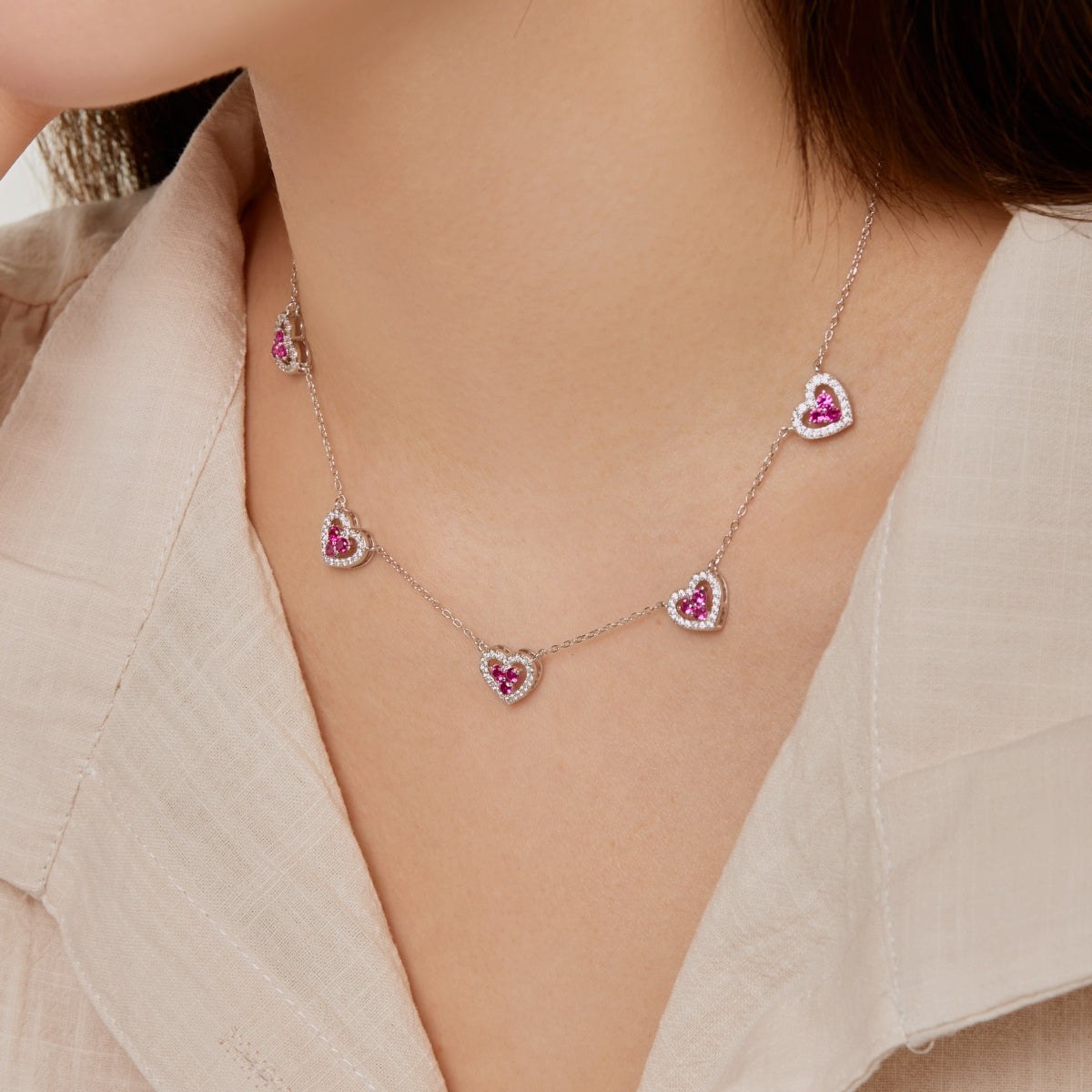 [Solara Jewelry ]煌めくファイブハートネックレス