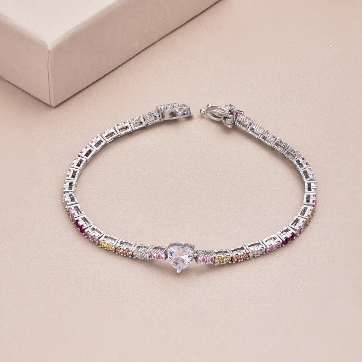 [Solara Jewelry ]Zartes romantisches Herzform-Armband für Verliebte