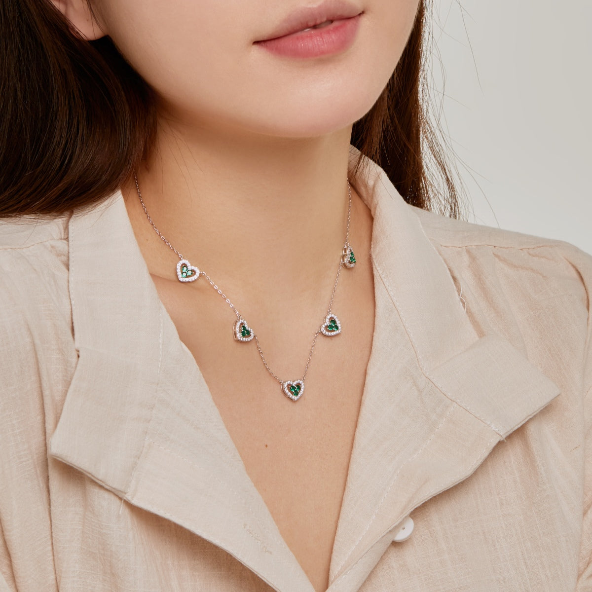 [Solara Jewelry ]煌めくファイブハートネックレス