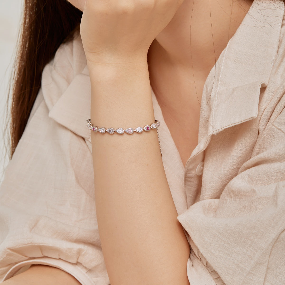 [Solara Jewelry ]0,25 Karat Radiant Wassertropfenform Tägliches Armband