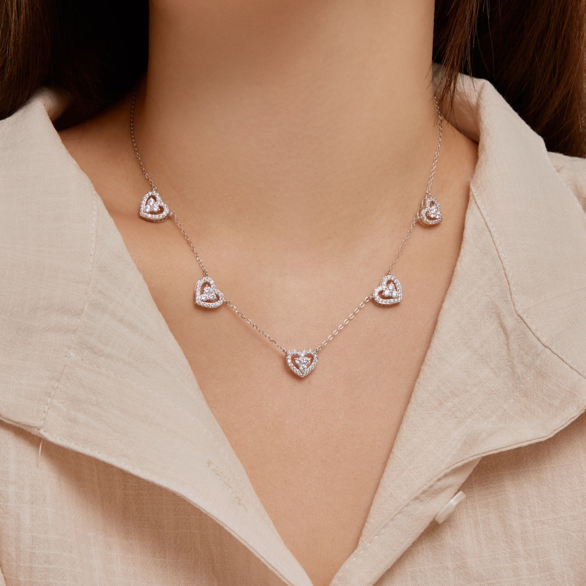 [Solara Jewelry ]煌めくファイブハートネックレス