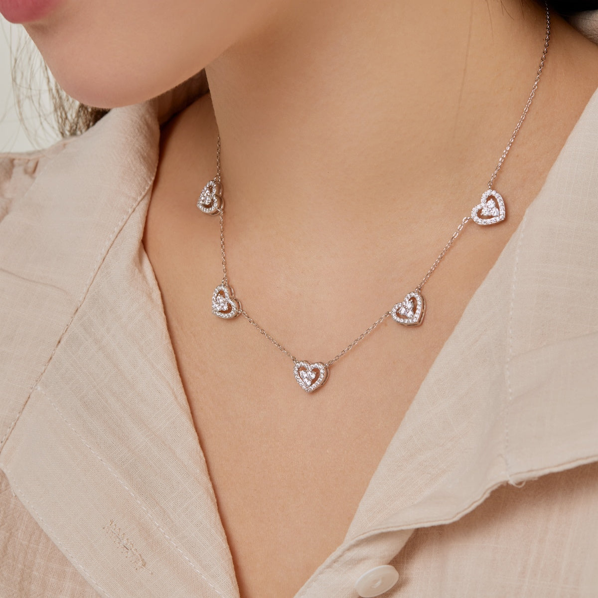 [Solara Jewelry ]煌めくファイブハートネックレス