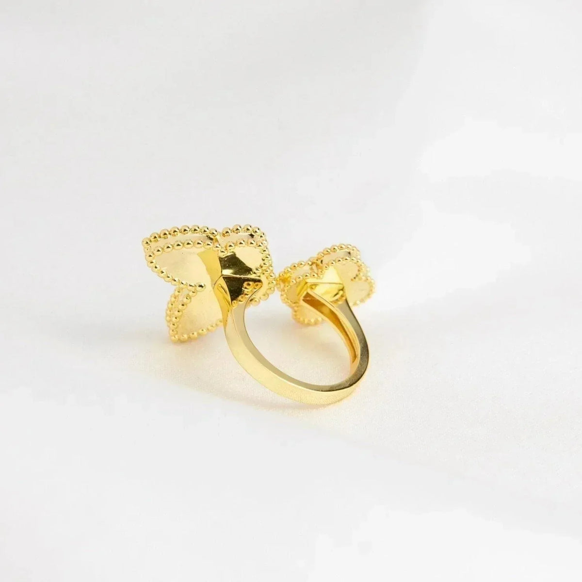 [Solara Jewelry ]LUCKY ZWISCHEN DEN FINGER-RING