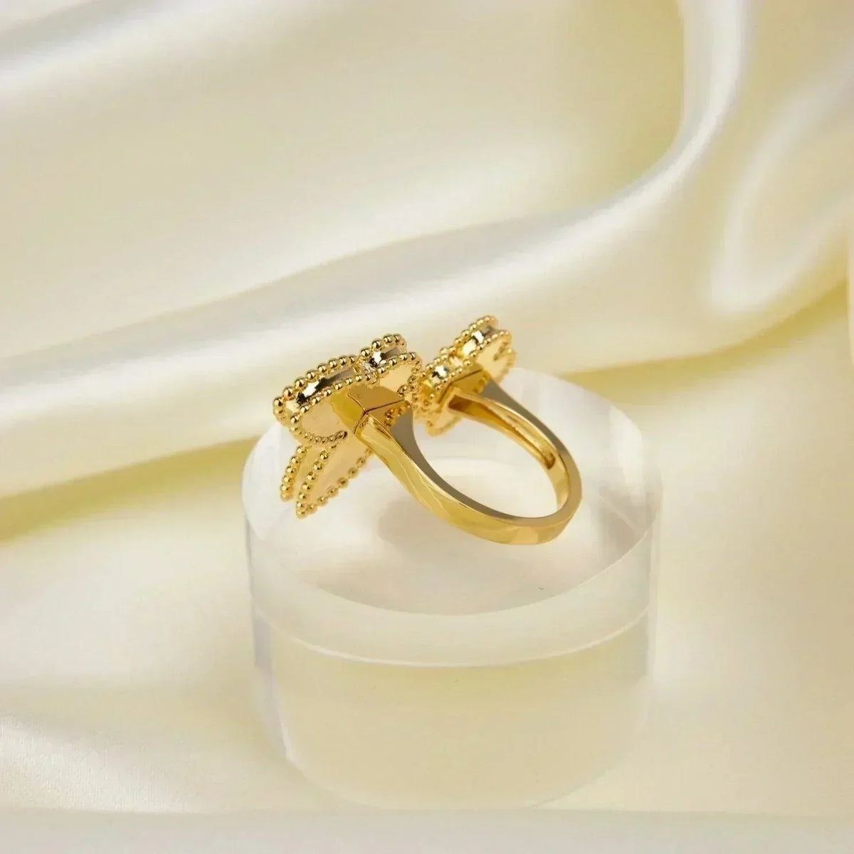 [Solara Jewelry ]LUCKY ZWISCHEN DEN FINGER-RING