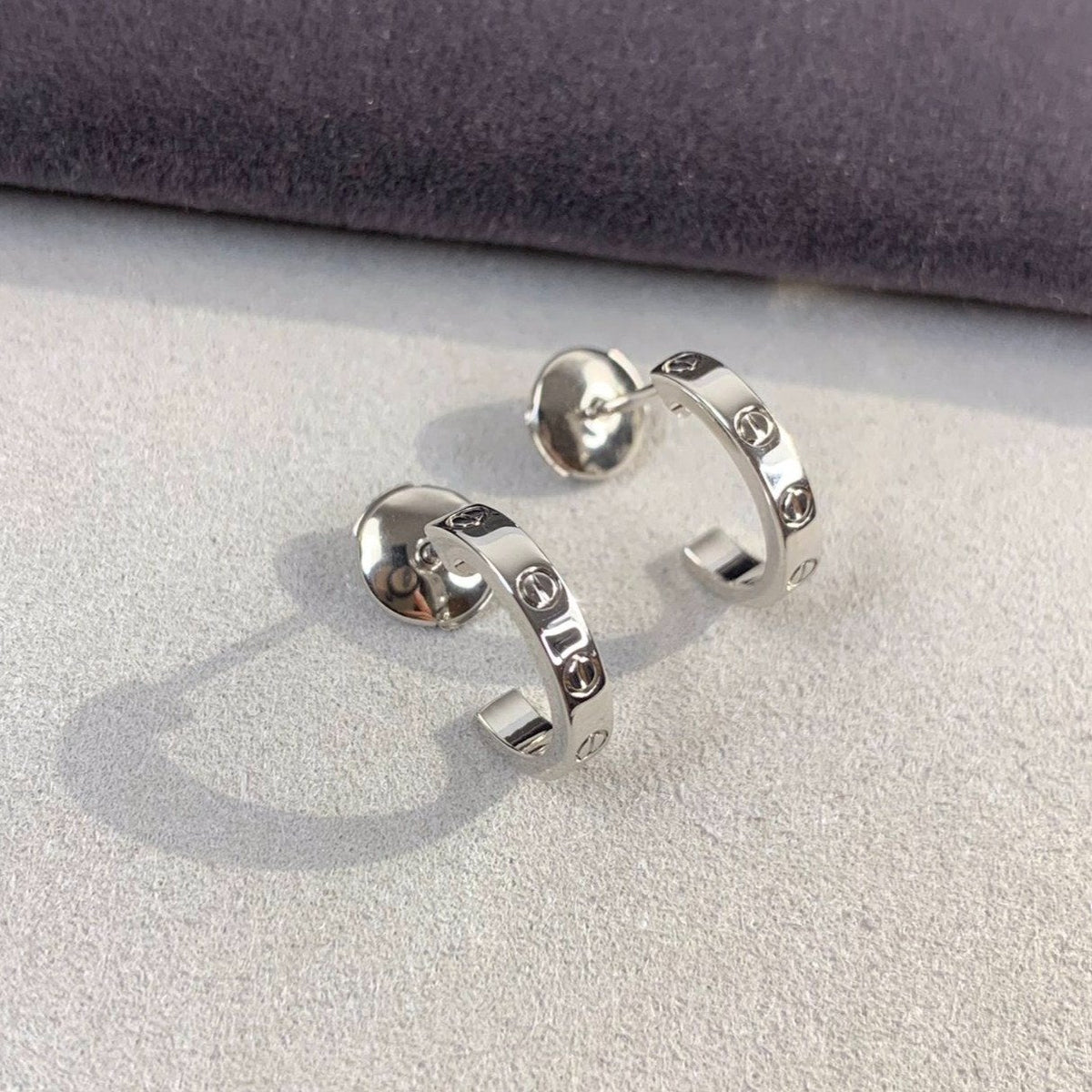 [Solara Jewelry ]LOVE EARRINGS 2.65MM SILVER