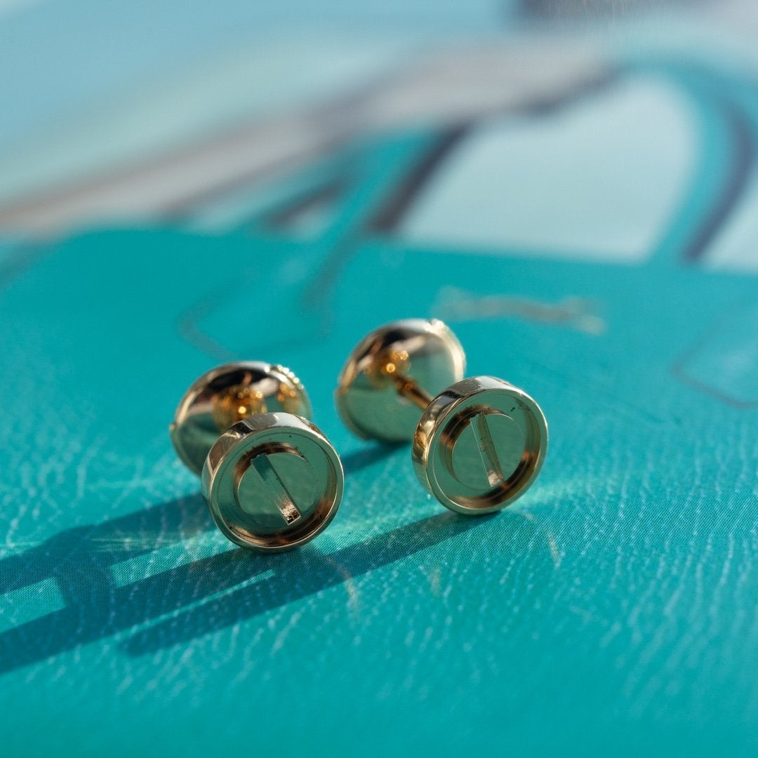 [ソララジュエリー] LOVEイヤリング ピンクゴールド 10MM