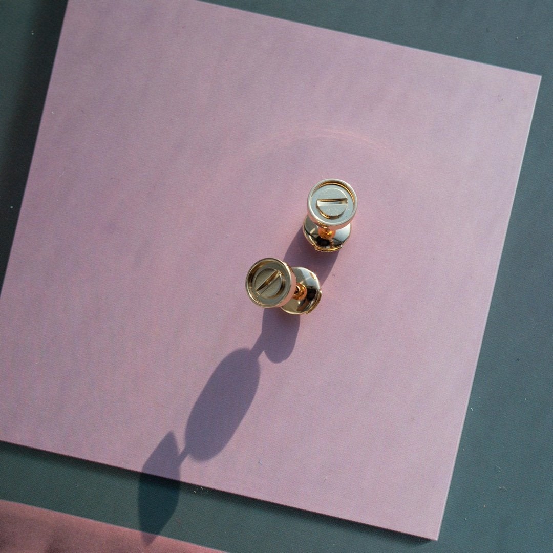 [ソララジュエリー] LOVEイヤリング ピンクゴールド 10MM