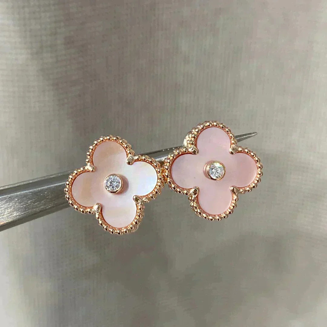 [Solara Jewelry ]CLOVER MEDIUM 1 MOTIFS  PINK MOP DIAMOND EARRINGS