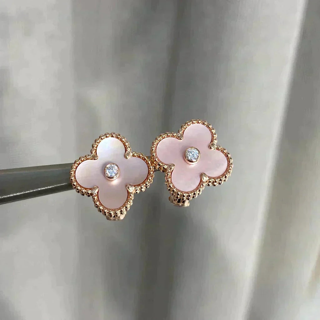 [Solara Jewelry ]CLOVER MEDIUM 1 MOTIFS  PINK MOP DIAMOND EARRINGS