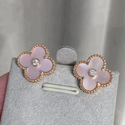 [Solara Jewelry ]KLEEBÜTE MEDIUM 1 MOTIVE ROSA PERLMUTT DIAMANT OHRRINGE