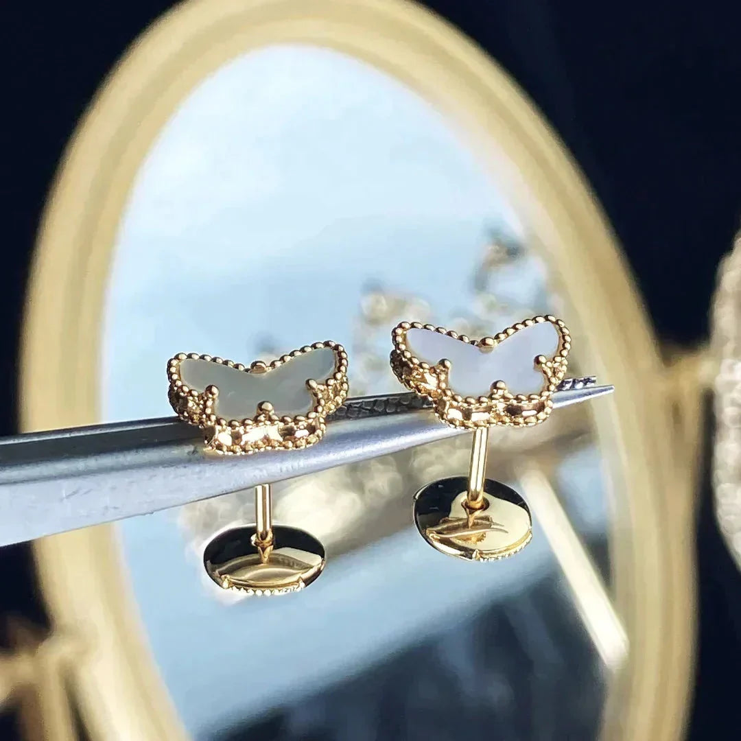 [Solara Jewelry ]SÜSSER SCHMETTERLING MOP OHRSTECKER
