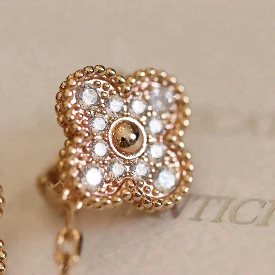 [Solara Jewelry ]CLOVER MEDIUM 1 MOTIFS FUll DIAMOND EARRINGS
