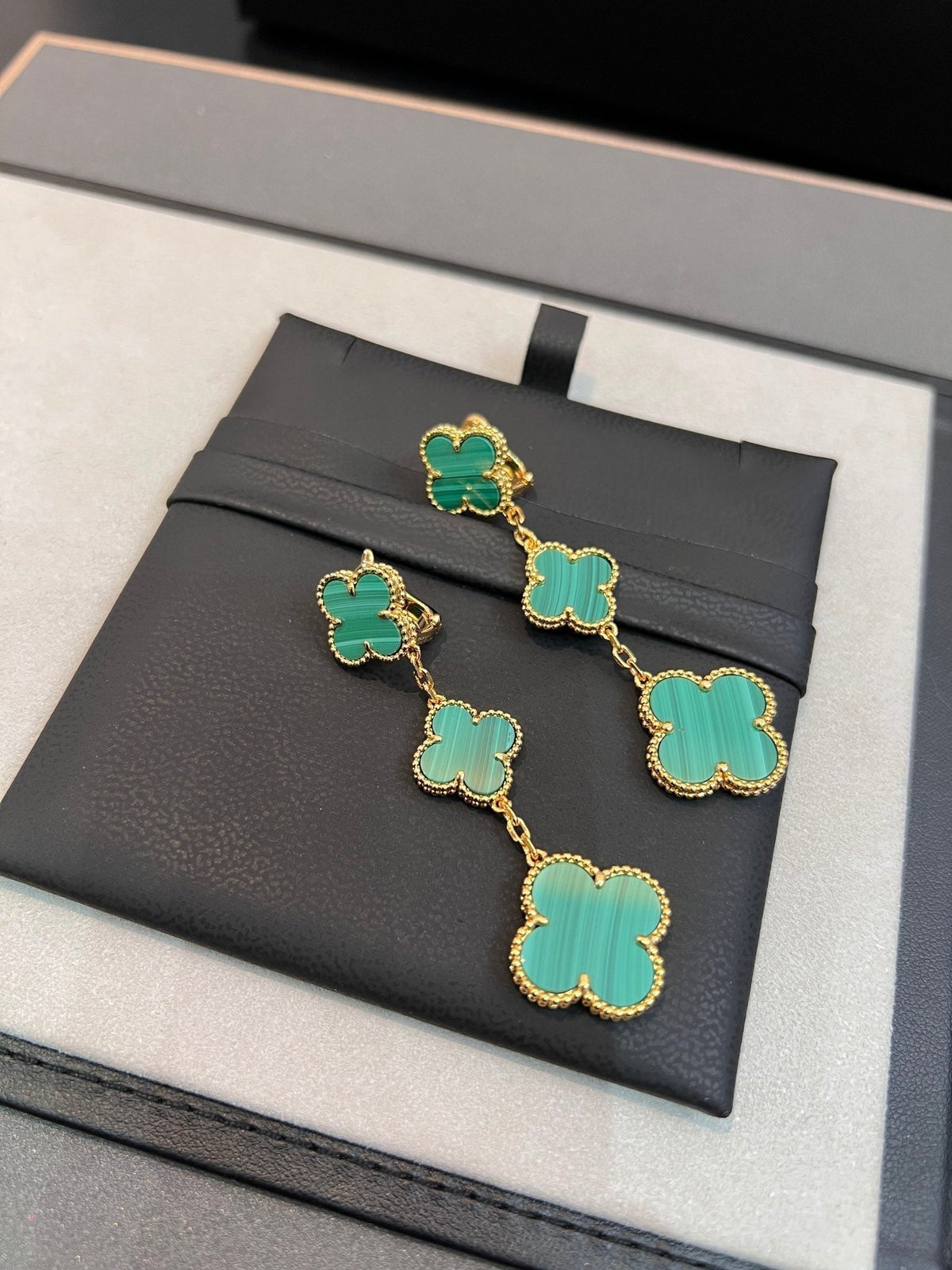 [Solara Jewelry ]CLOVER MALACHITE 3 MOTIFS GOLD