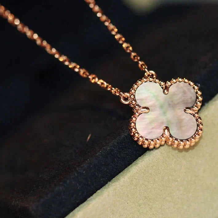 [Solara Jewelry] クローバー 15mm グレーマザーオブパール ネックレス