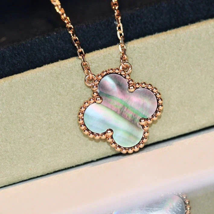 [Solara Jewelry] クローバー 15mm グレーマザーオブパール ネックレス