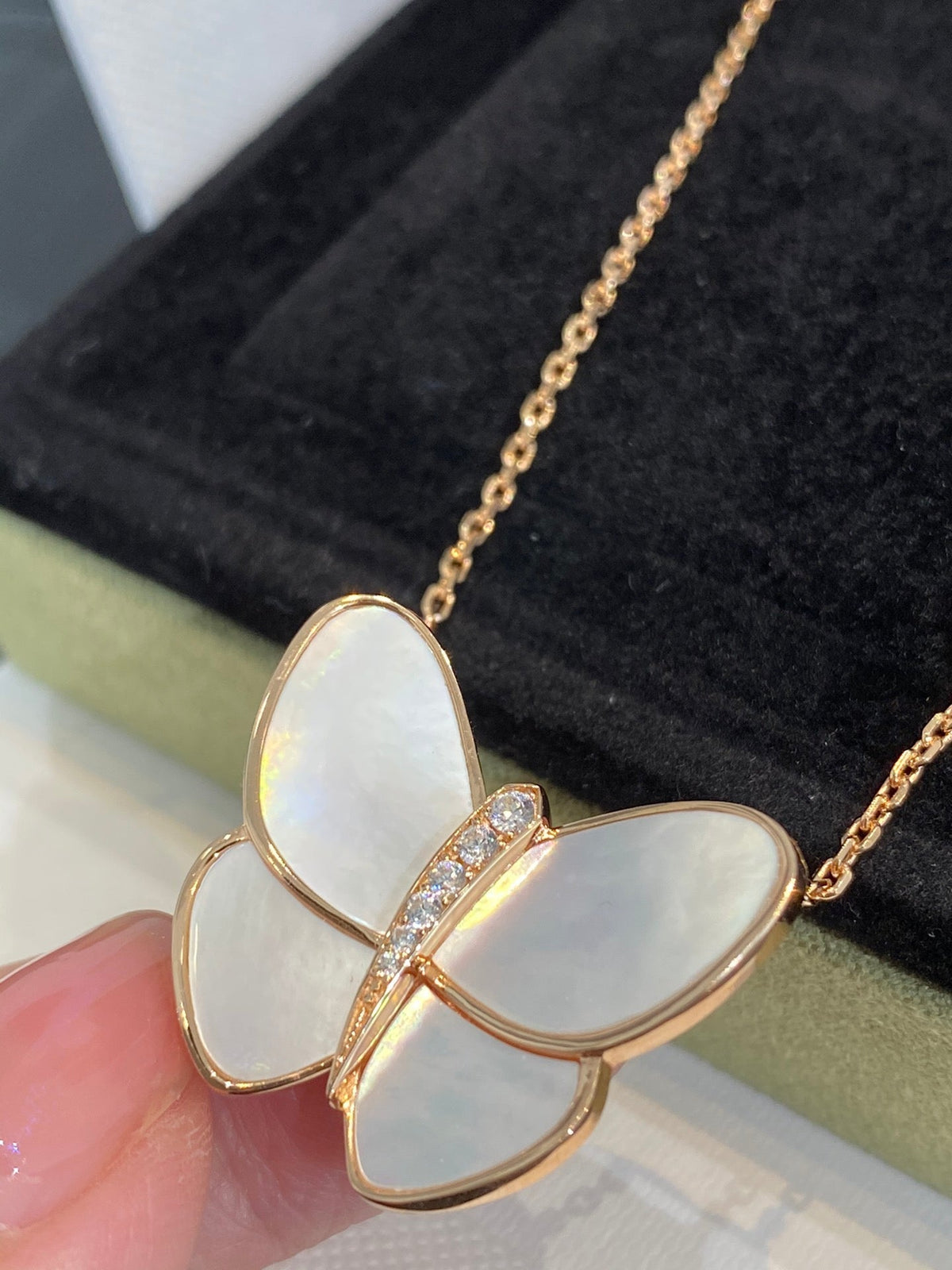 [Solara Jewelry ]SCHMETTERLING GOLD MOP DIAMANT HALSKETTE